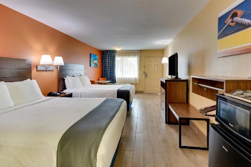 Captains Quarters Inn image 22