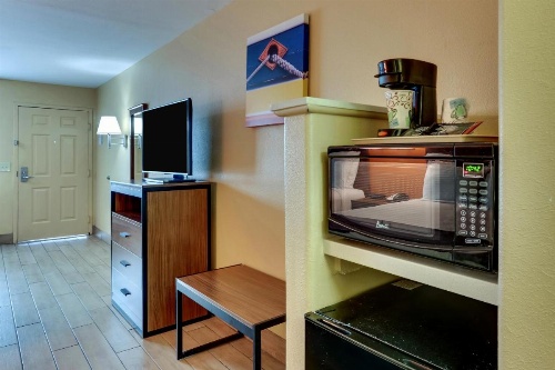 Captains Quarters Inn image 23